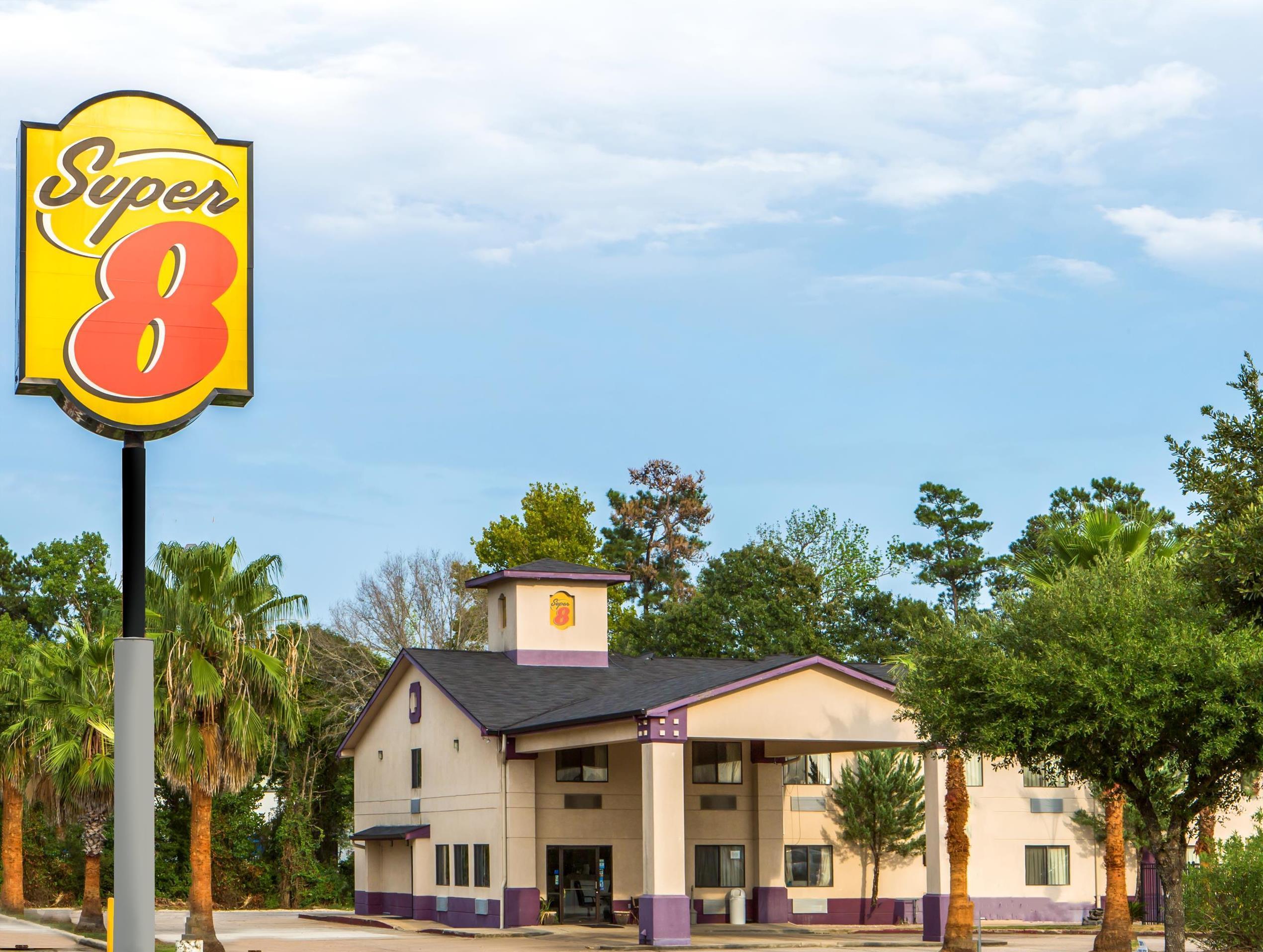 Hotel Super 8 By Wyndham Cleveland Tx Exterior foto