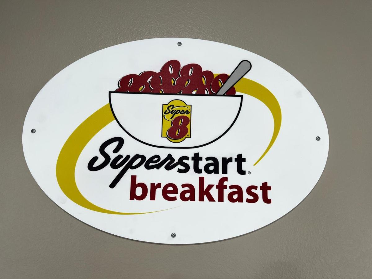 Hotel Super 8 By Wyndham Cleveland Tx Exterior foto